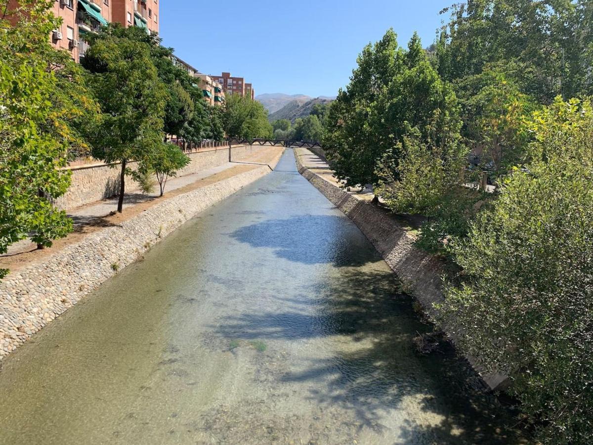 Apartamento En Granada Con Facil Aparcamiento En La Zona المظهر الخارجي الصورة