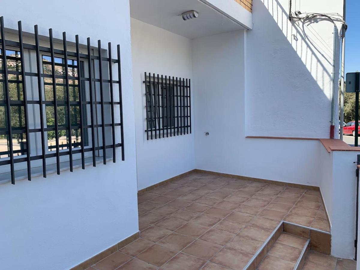 Apartamento En Granada Con Facil Aparcamiento En La Zona المظهر الخارجي الصورة